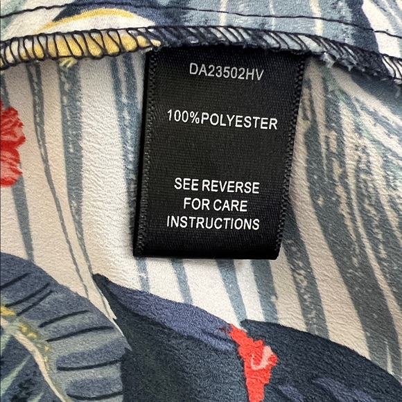 AAKKA - Smocked Floral Off-Shoulder Maxi Dress - Picture 3 of 7